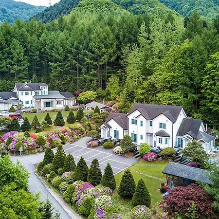 Pyeongchang Greenhill Pension Экстерьер фото